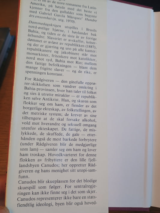 Dommedagskrigen, Mario Vargas Llosa