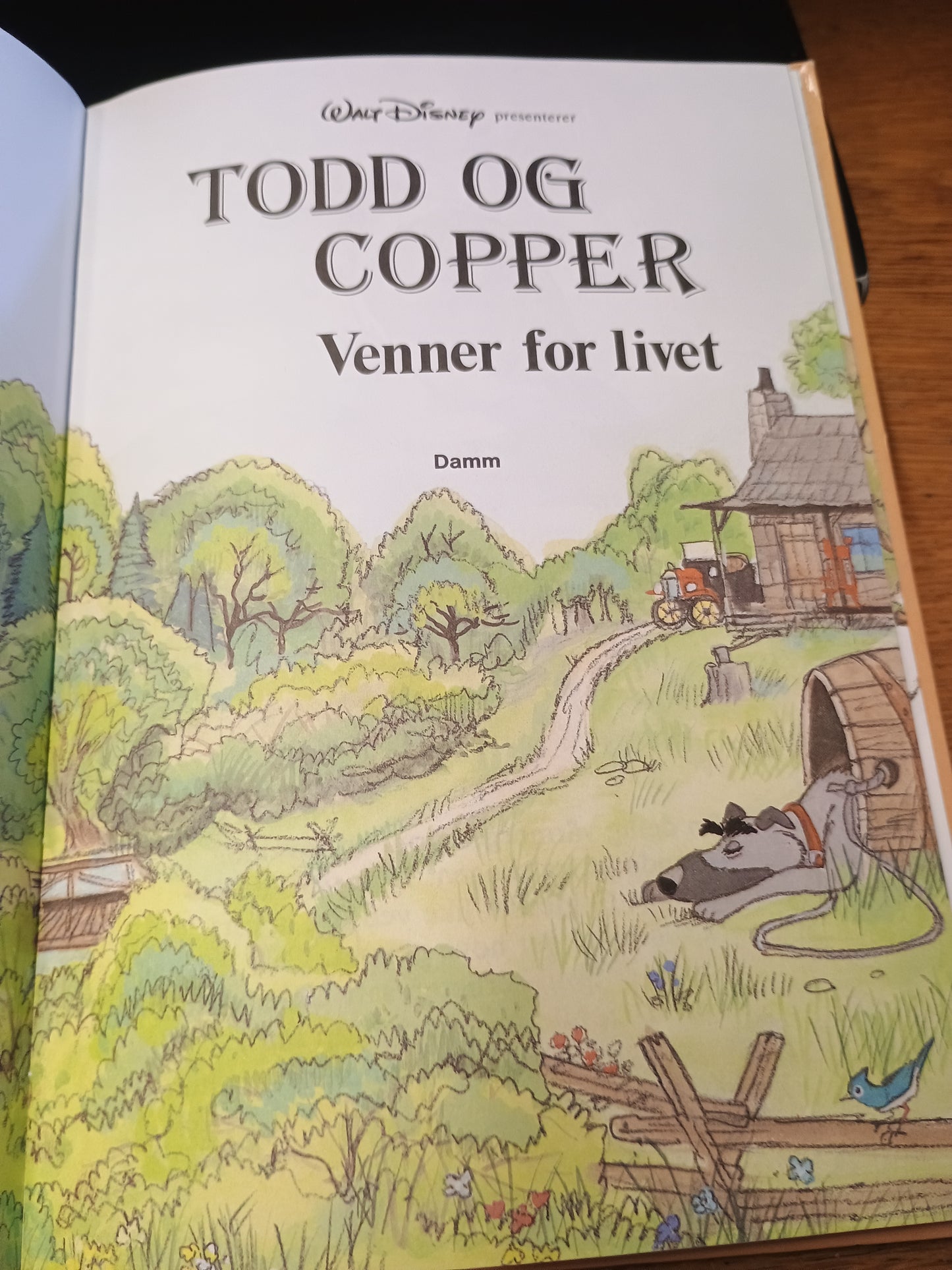 Todd og Copper, Walt Disney