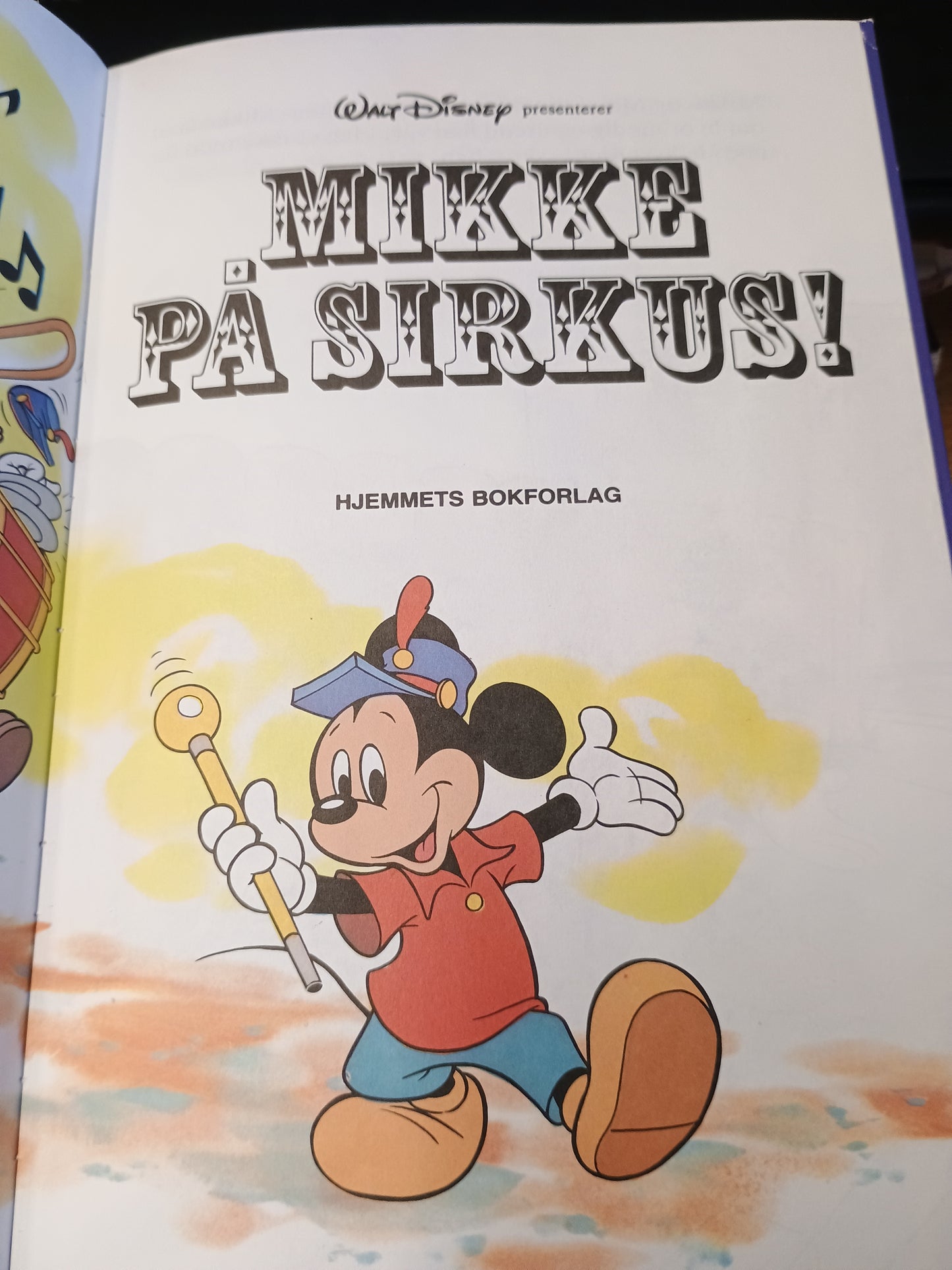 Mikke på sirkus, Walt Disney