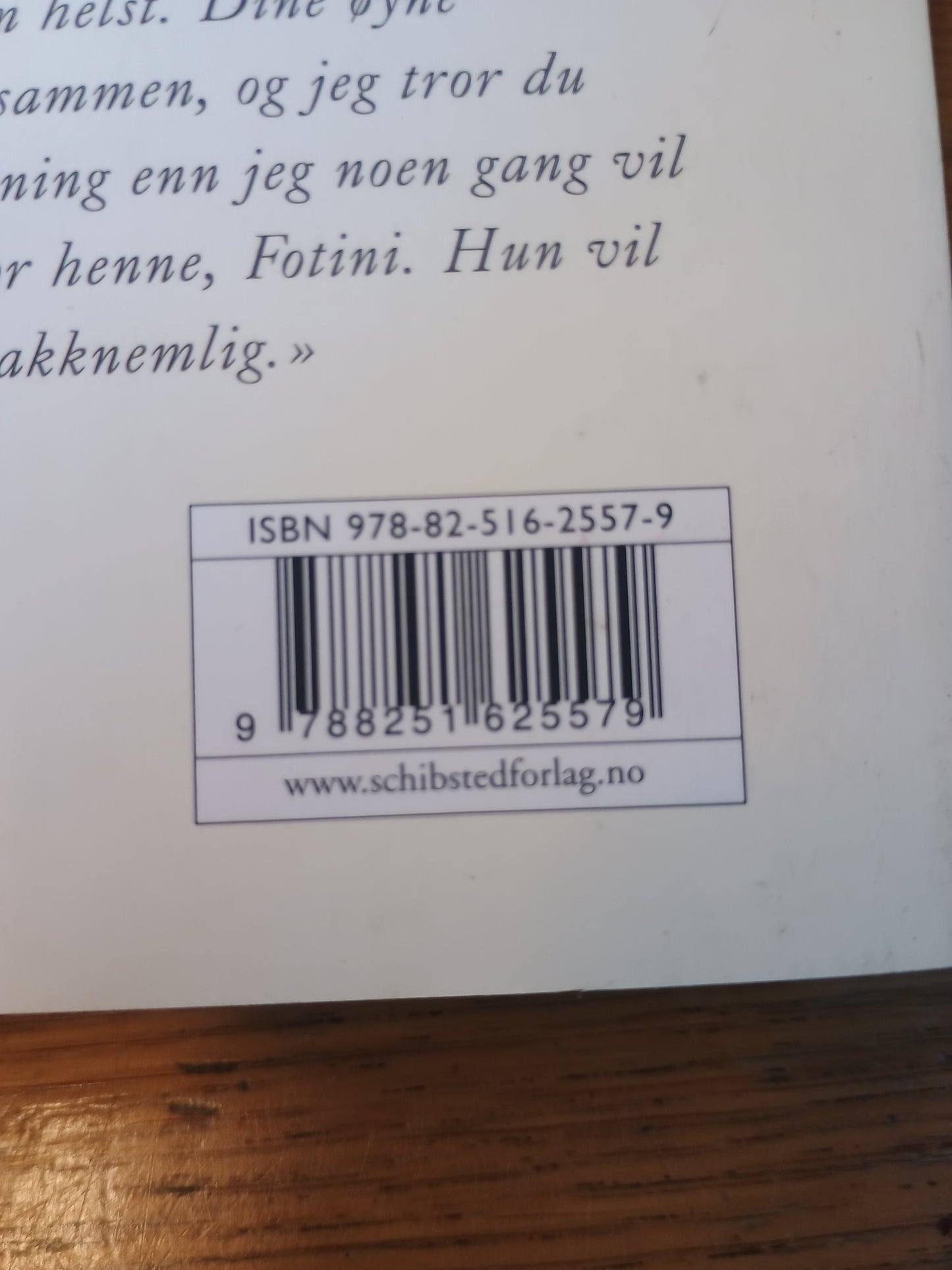 Øya, Victoria Hislop
