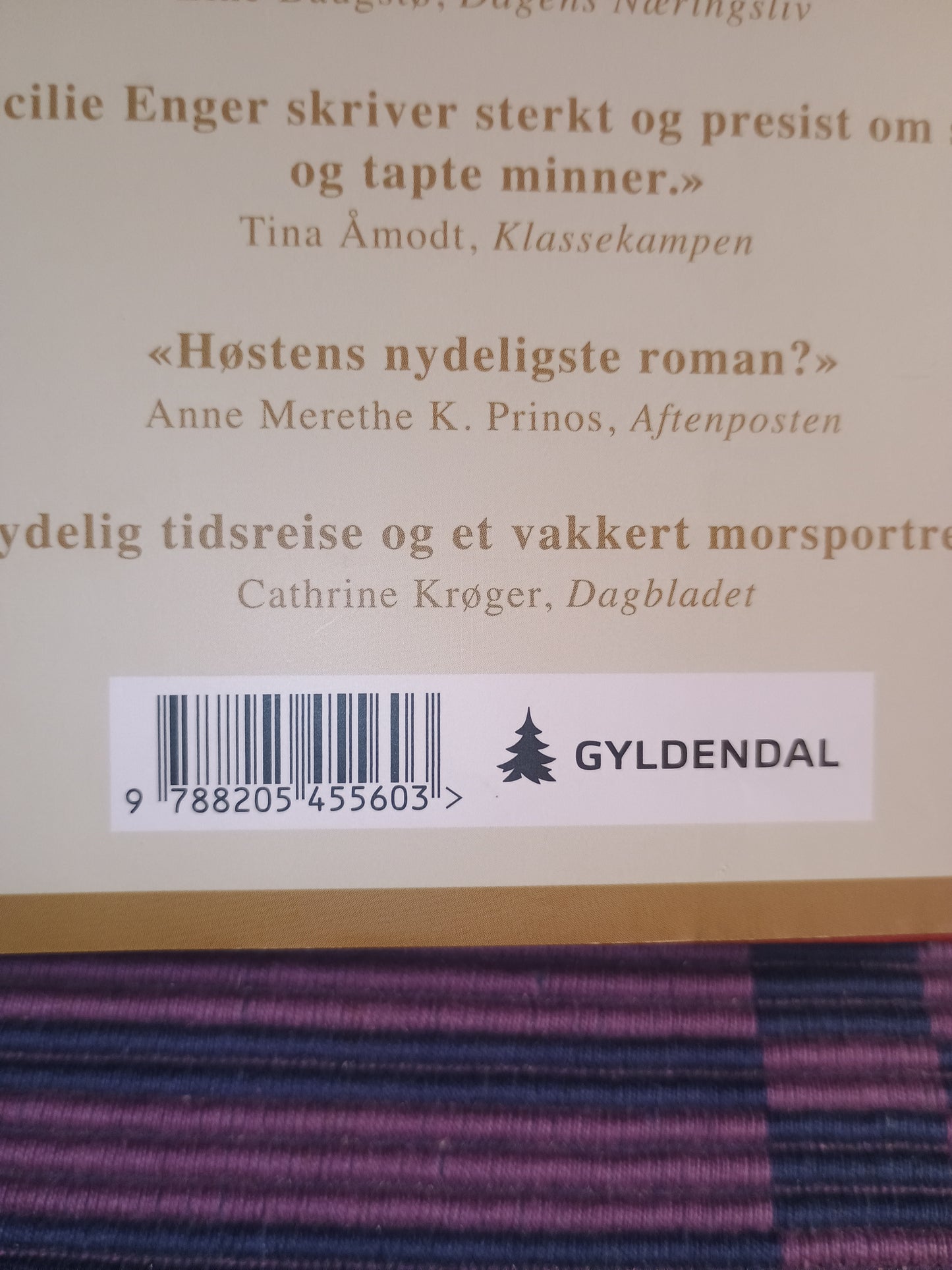 Mors gaver, Cecilie Enger