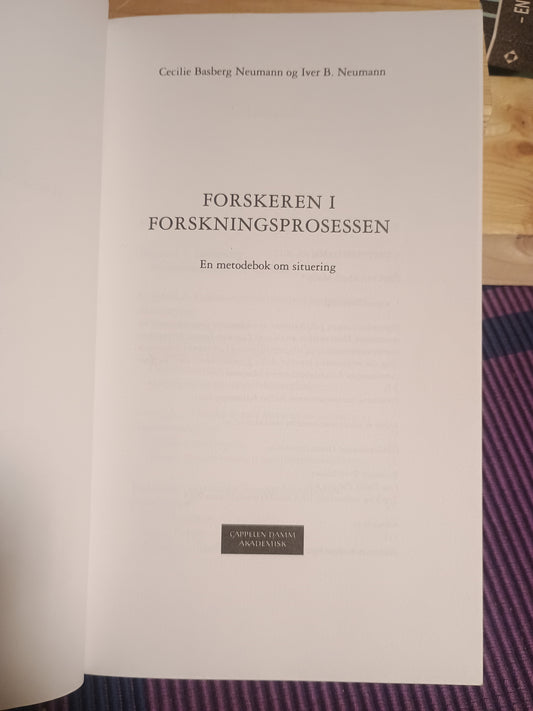 Forskeren i forskningsprosjektet. Cecilie B. Neumann og Iver B. Neumann