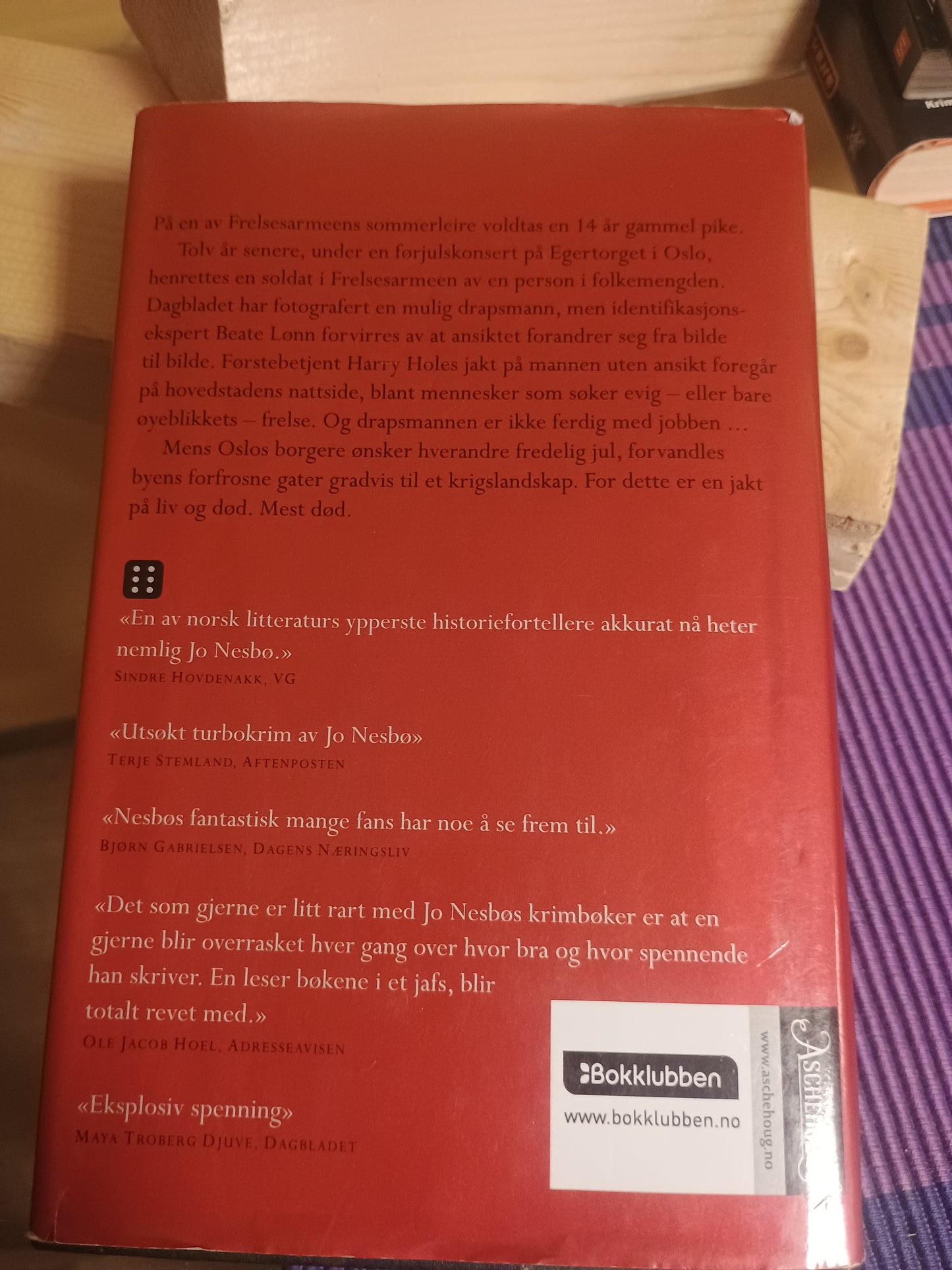 Frelseren, Jo Nesbø