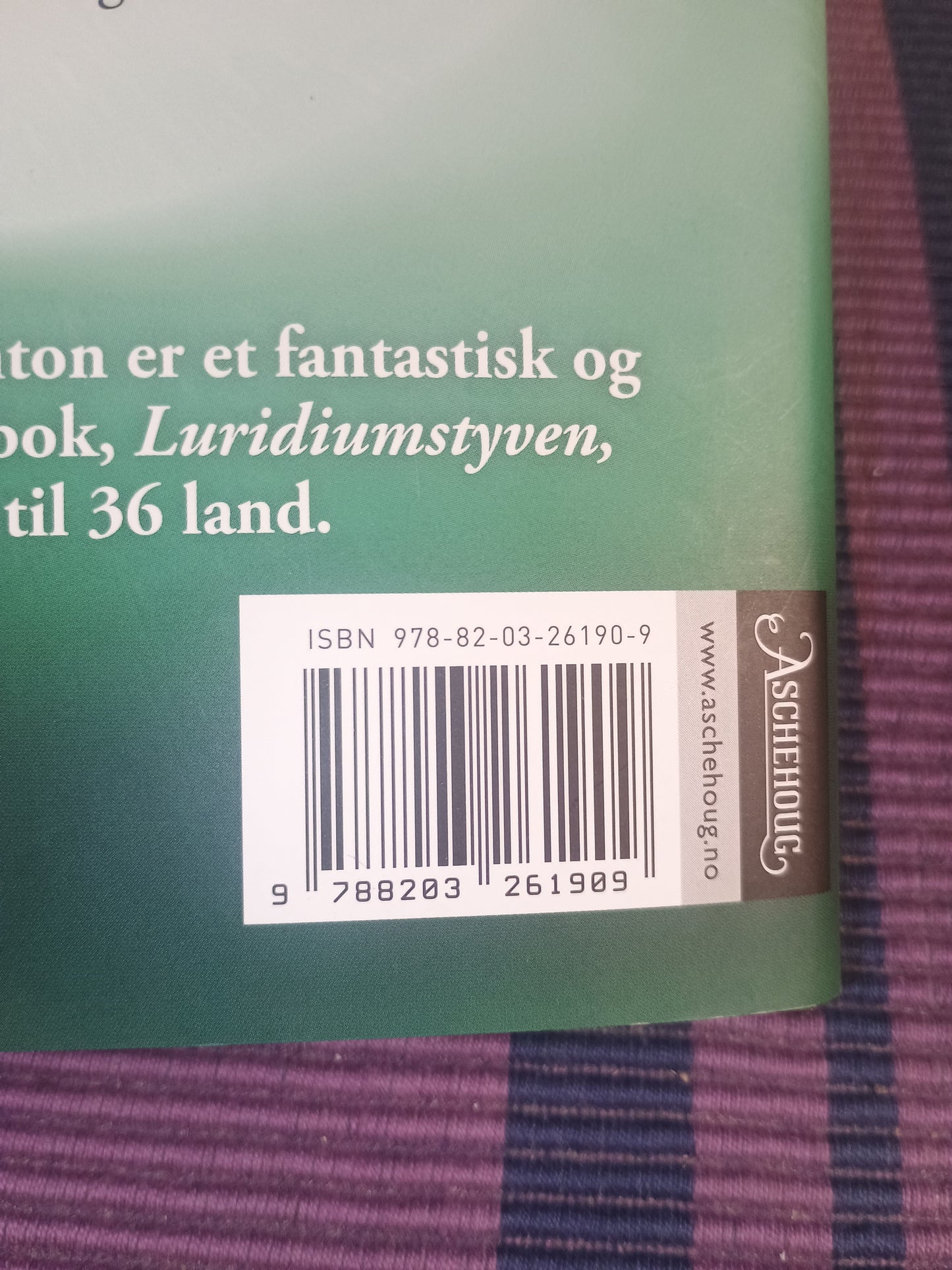 William Wenton 2: Kryptalportalen, Bobbie Peers