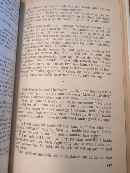 Ingen kjenner dagen, Alfred Hauge