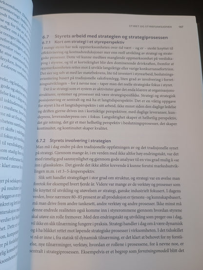 Ledelse i små og mellomstore virksomheter, M. Erichsen, F. Solberg, T. Stiklestad