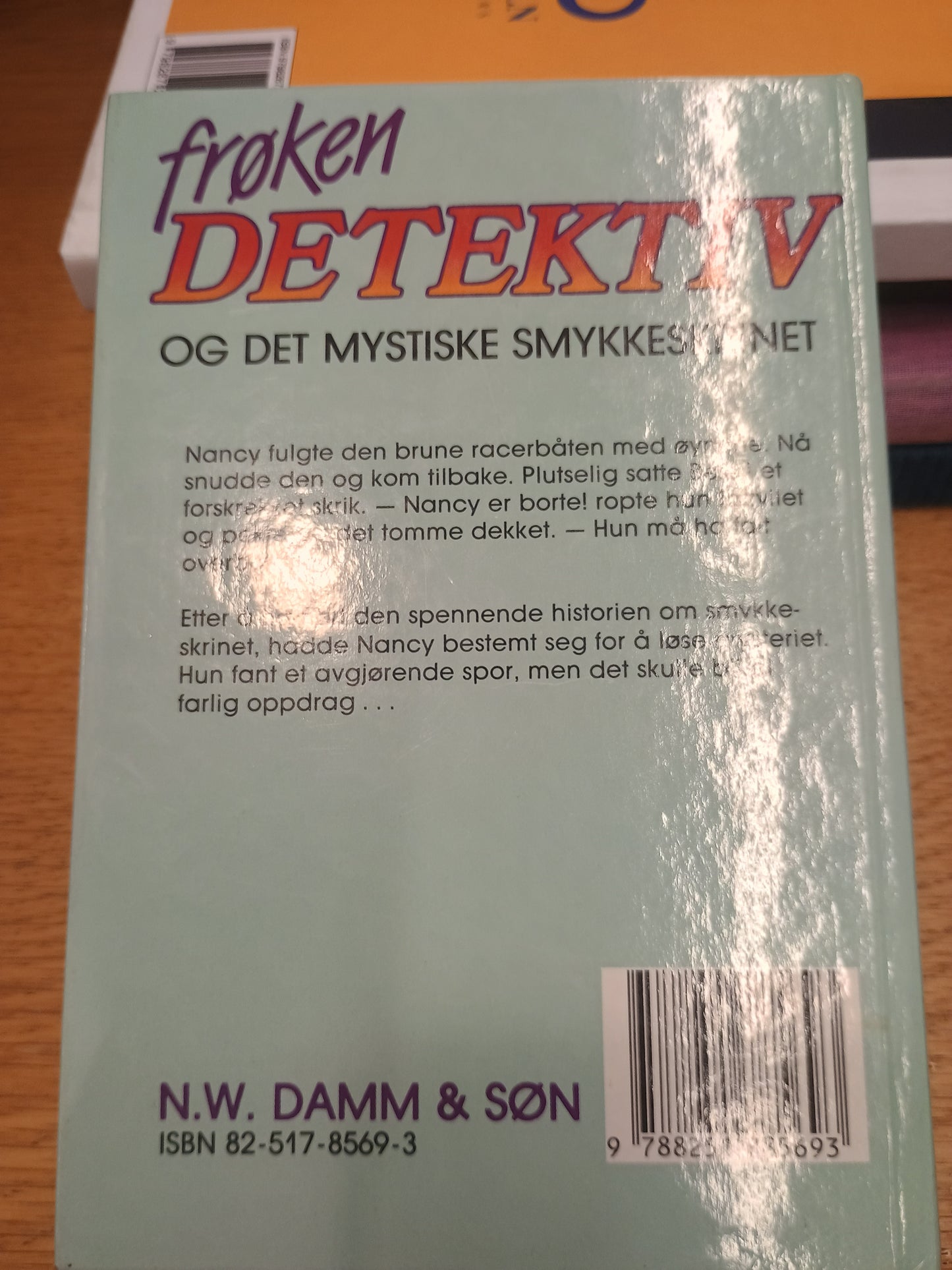 Frøken Detektiv og det mystiske smykkeskrinet, Carolyn, Keene
