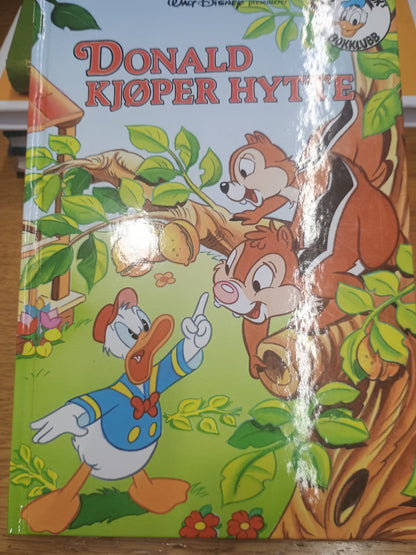 Donald kjøper hytte, Walt Disney
