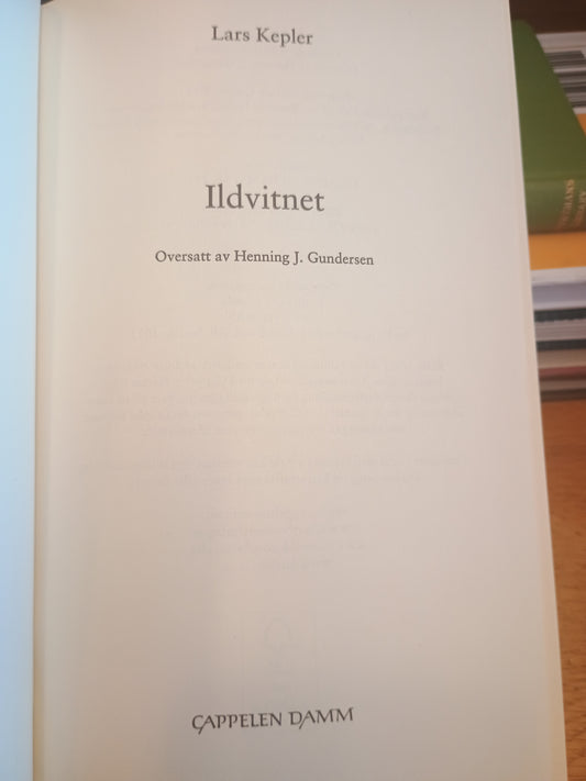 Ildvitnet, Lars Kepler