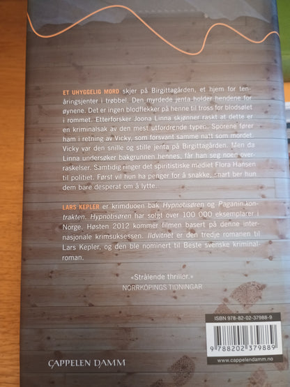 Ildvitnet, Lars Kepler