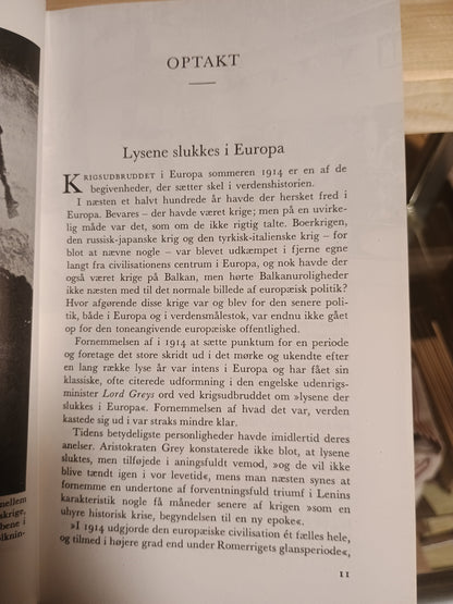 De to store verdenskrige, J. William Saxtorph