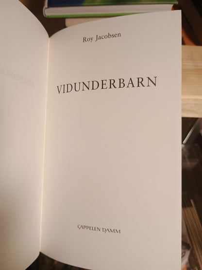 Vidunderbarn, Roy Jacobsen