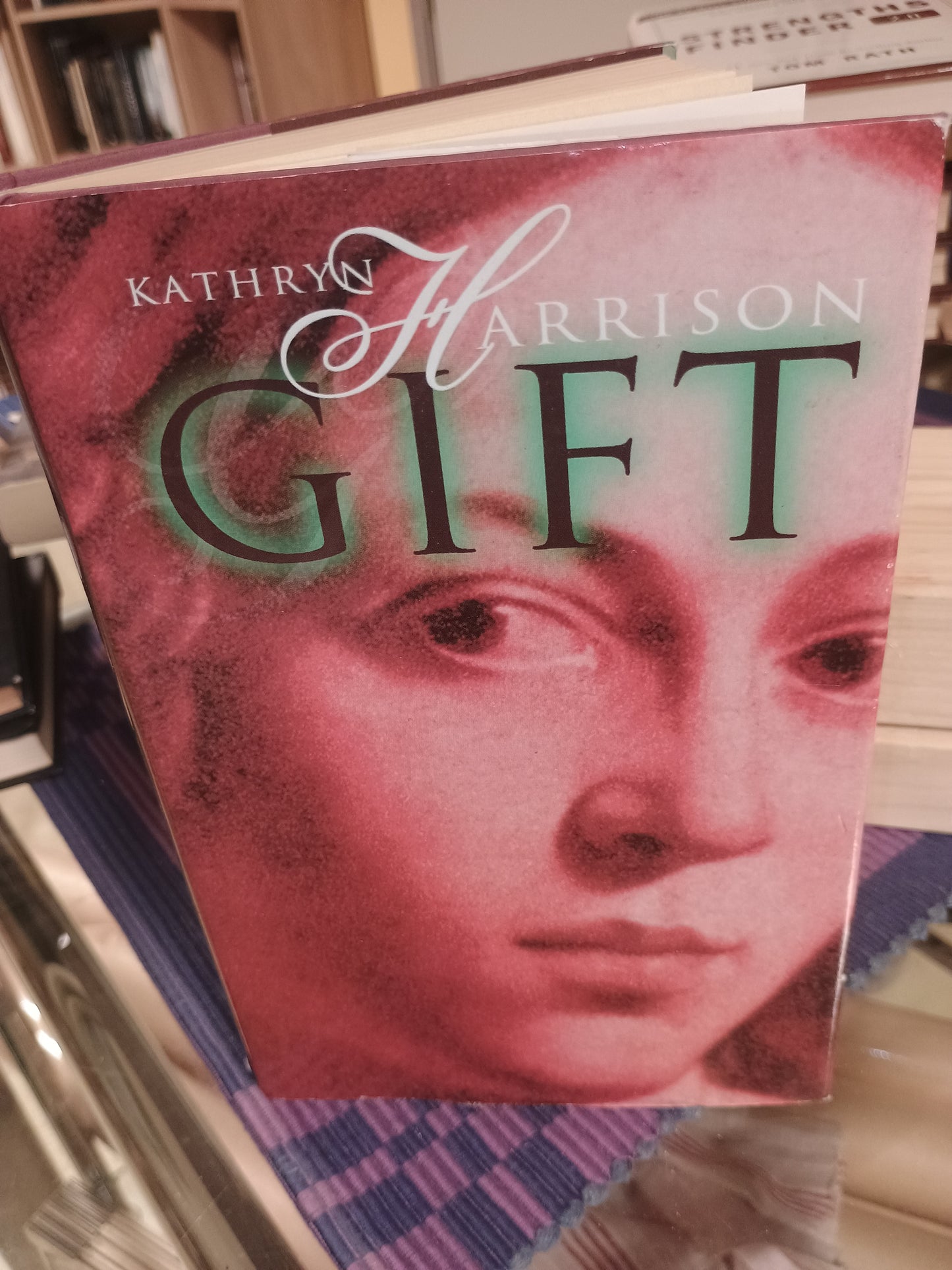 Gift, Kathryn Harrison
