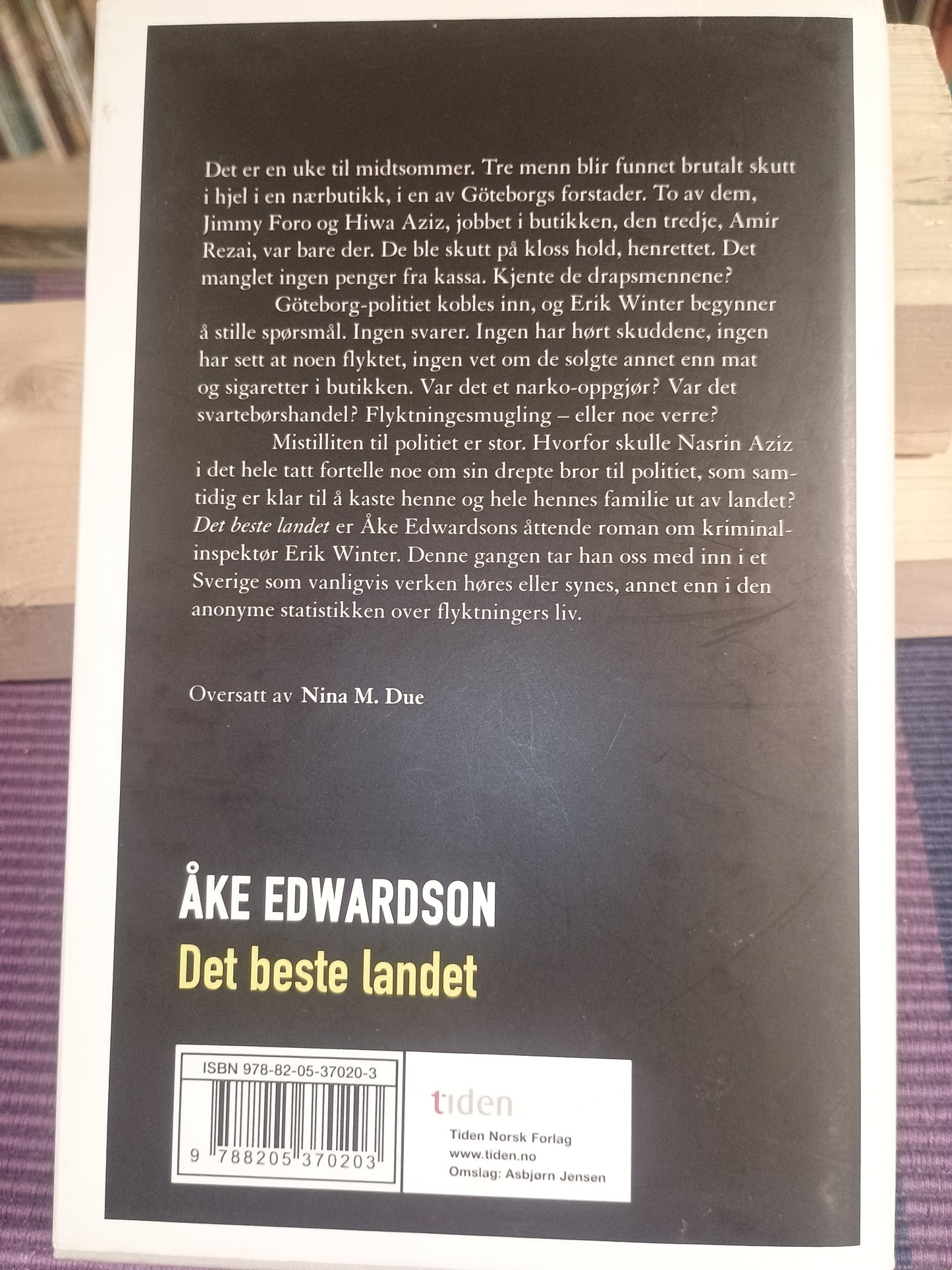 Det beste landet, Åke Edwardson