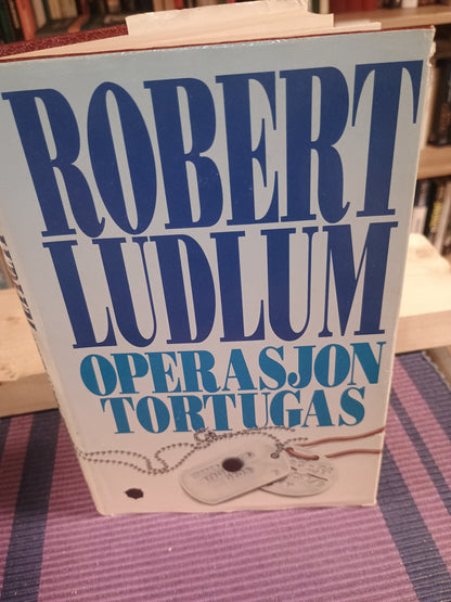 Operasjon Tortugas, Robert Ludlum