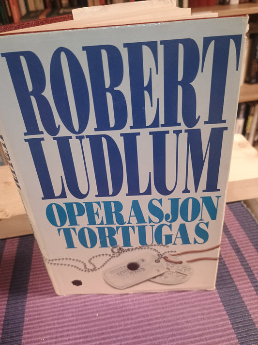 Operasjon Tortugas, Robert Ludlum