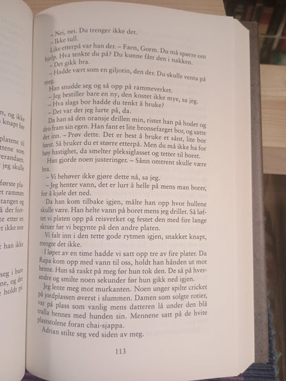 Whitefield, Sindre Mekjan