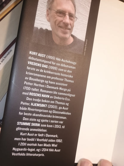 Dødt løp: En Tour de France-thriller, Kurt Aust