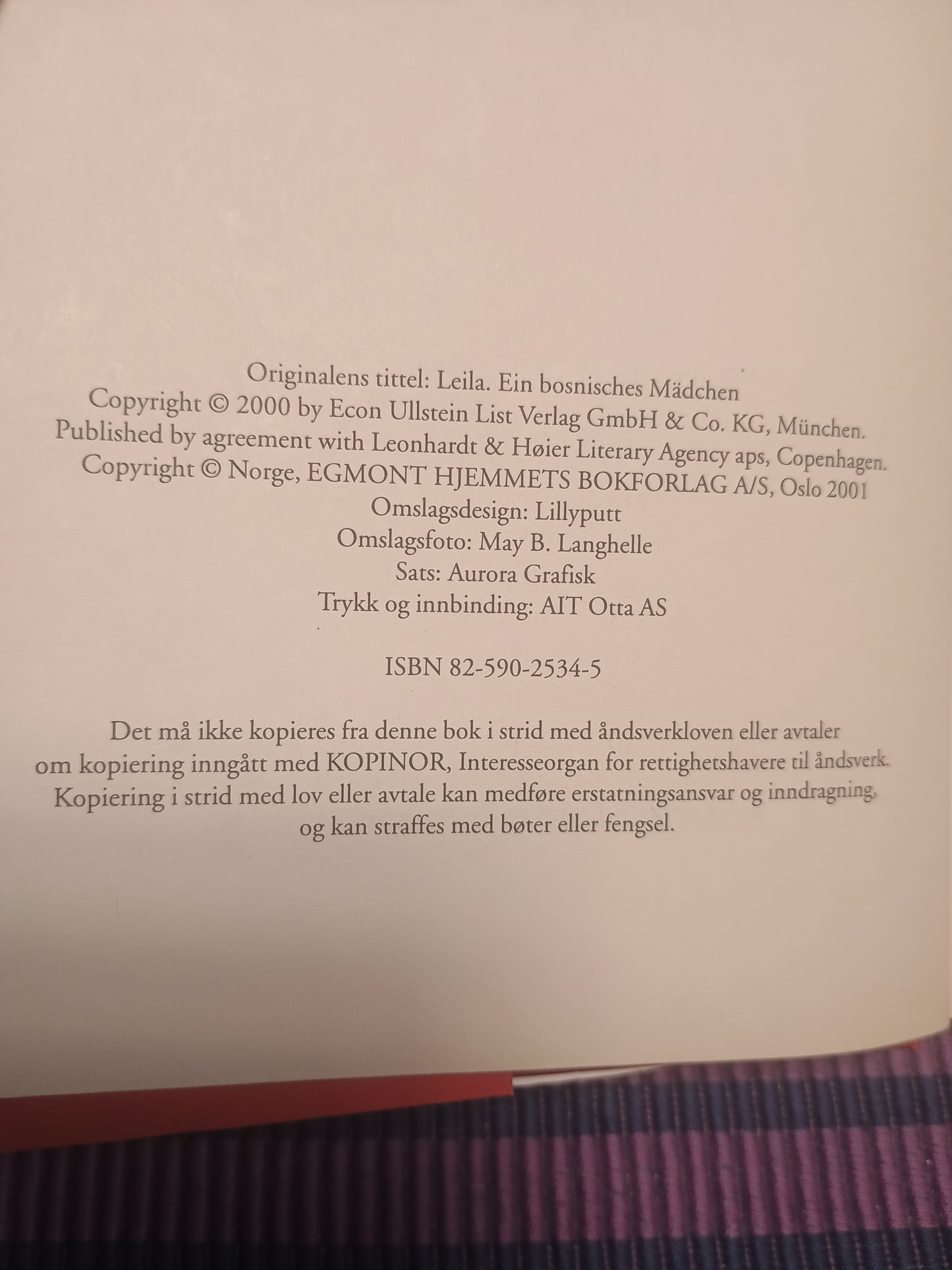 Leila - et hjelpeløst offer, Alexandra Cavelius
