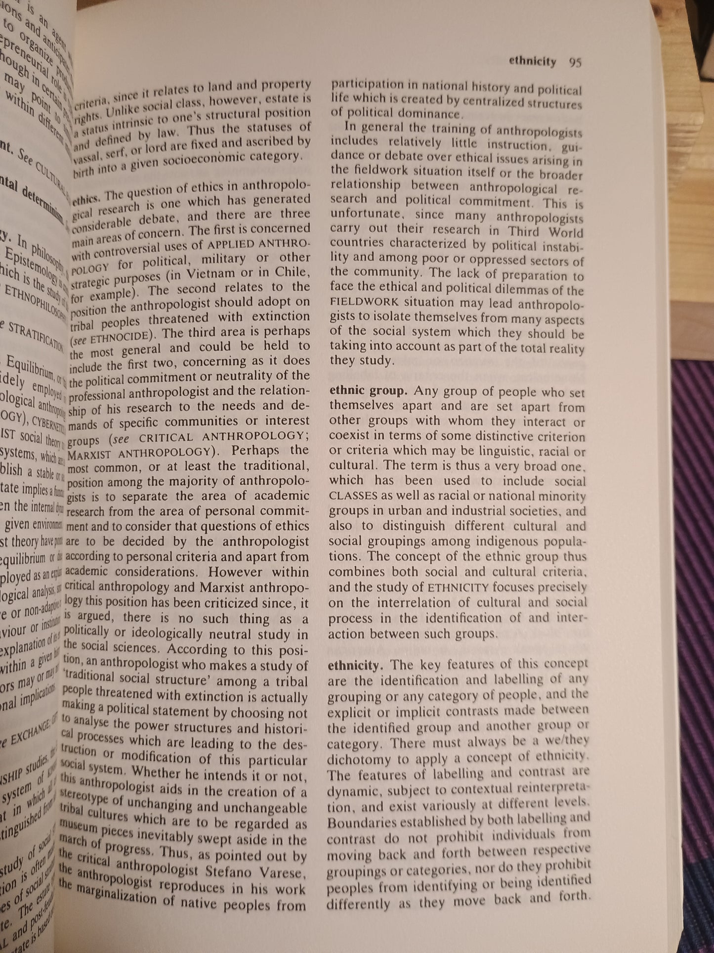 Palgrsve dictionary of anthropology, Charlotte Seymour-Smith
