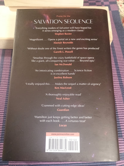 The saints of salvation, Peter F. Hamilton