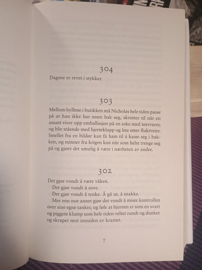 304 dager, Simon Stranger
