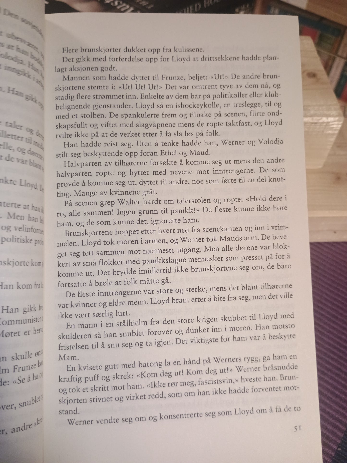Vinter over verden, Ken Follett
