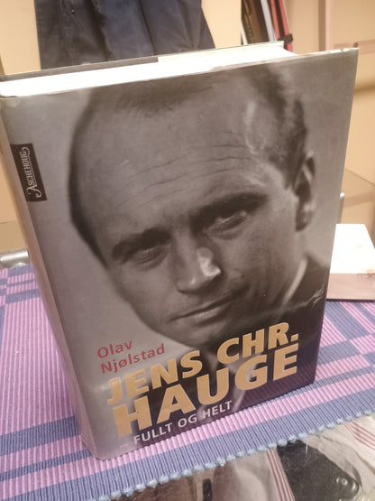 Jens Chr. Hauge - fullt og helt, Olav Njølstad