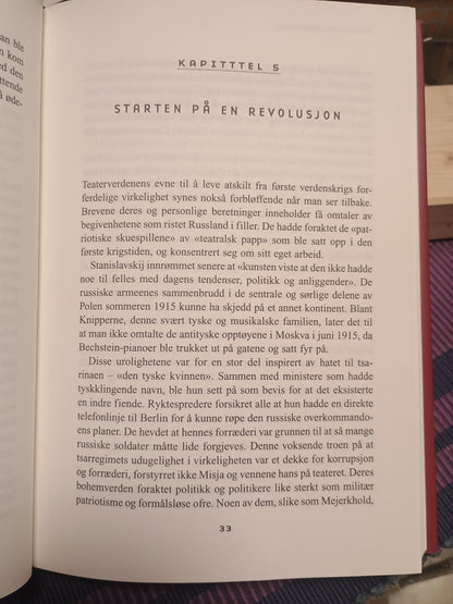 Mysteriet Olga Tsjekhova, Antony Beevor