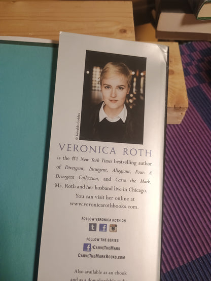 The fates divide, Veronica Roth