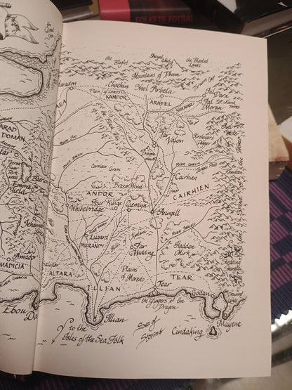 Crossroads of Twilight, Robert Jordan