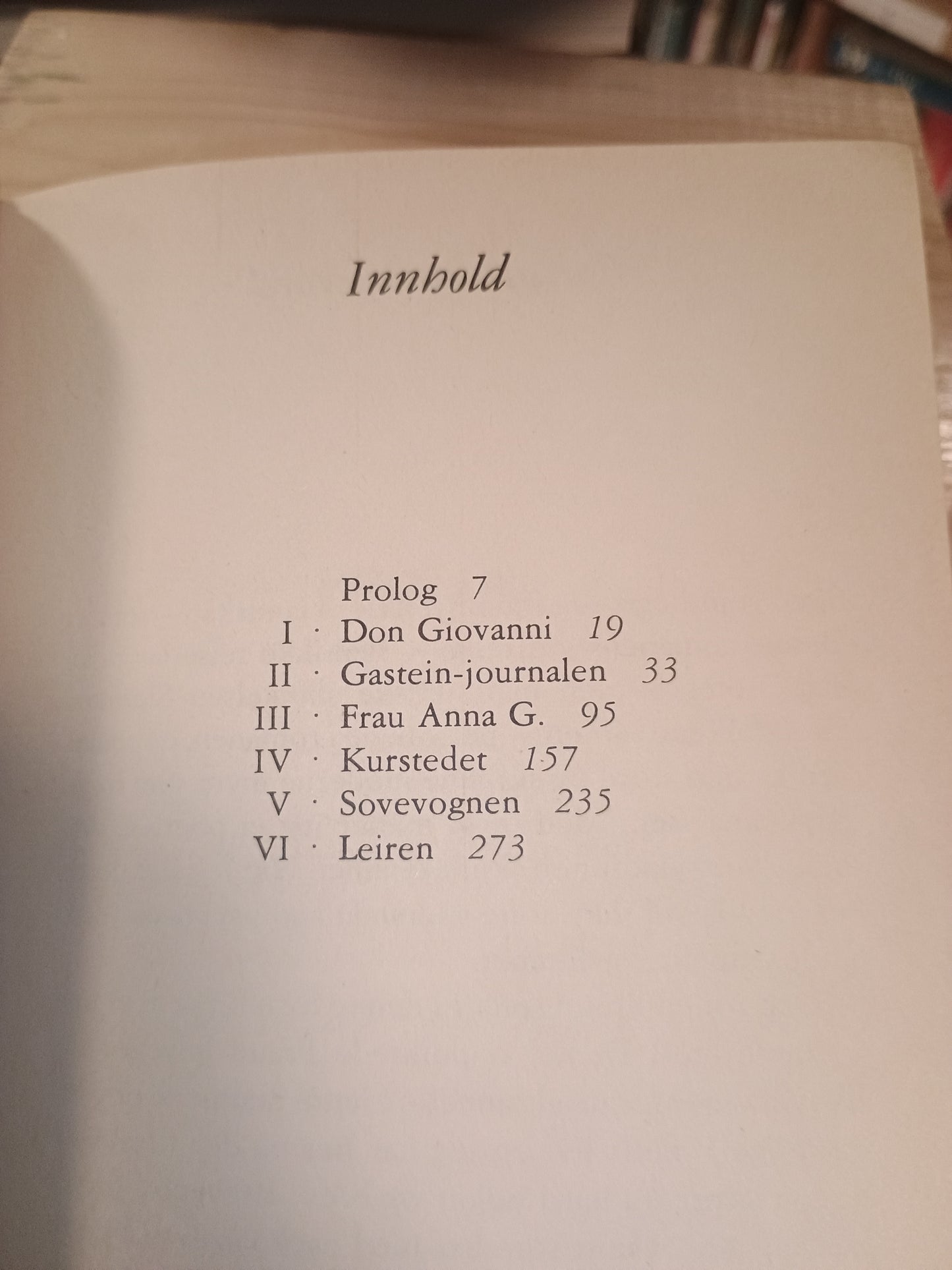 Det hvite hotellet, D. M. Thomas