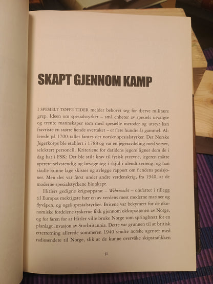 Krigere og diplomater, Tom Bakkeli