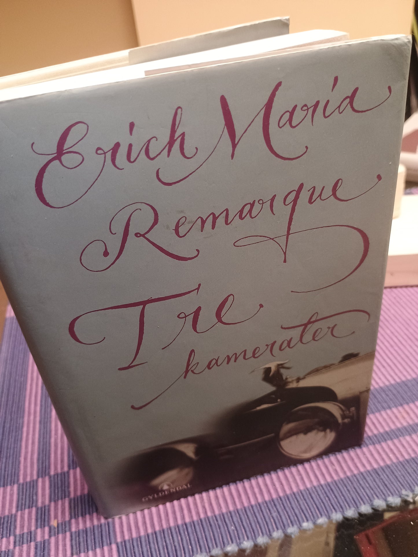 Tre kamerater, Erich Maria Remarque