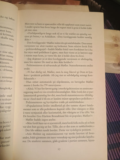 Kakerlakkene, Jo Nesbø