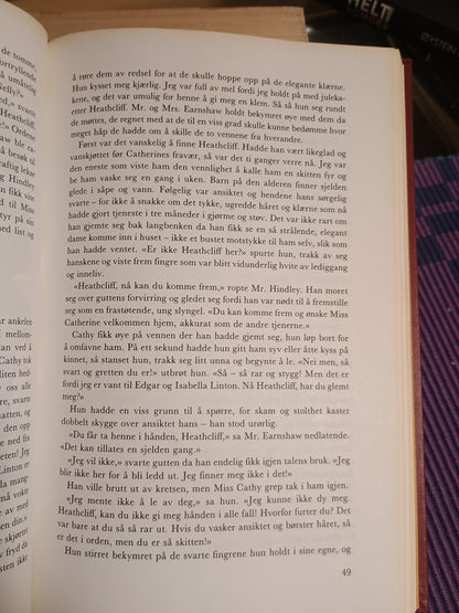 Stormfulle høyder. Emily Brontë