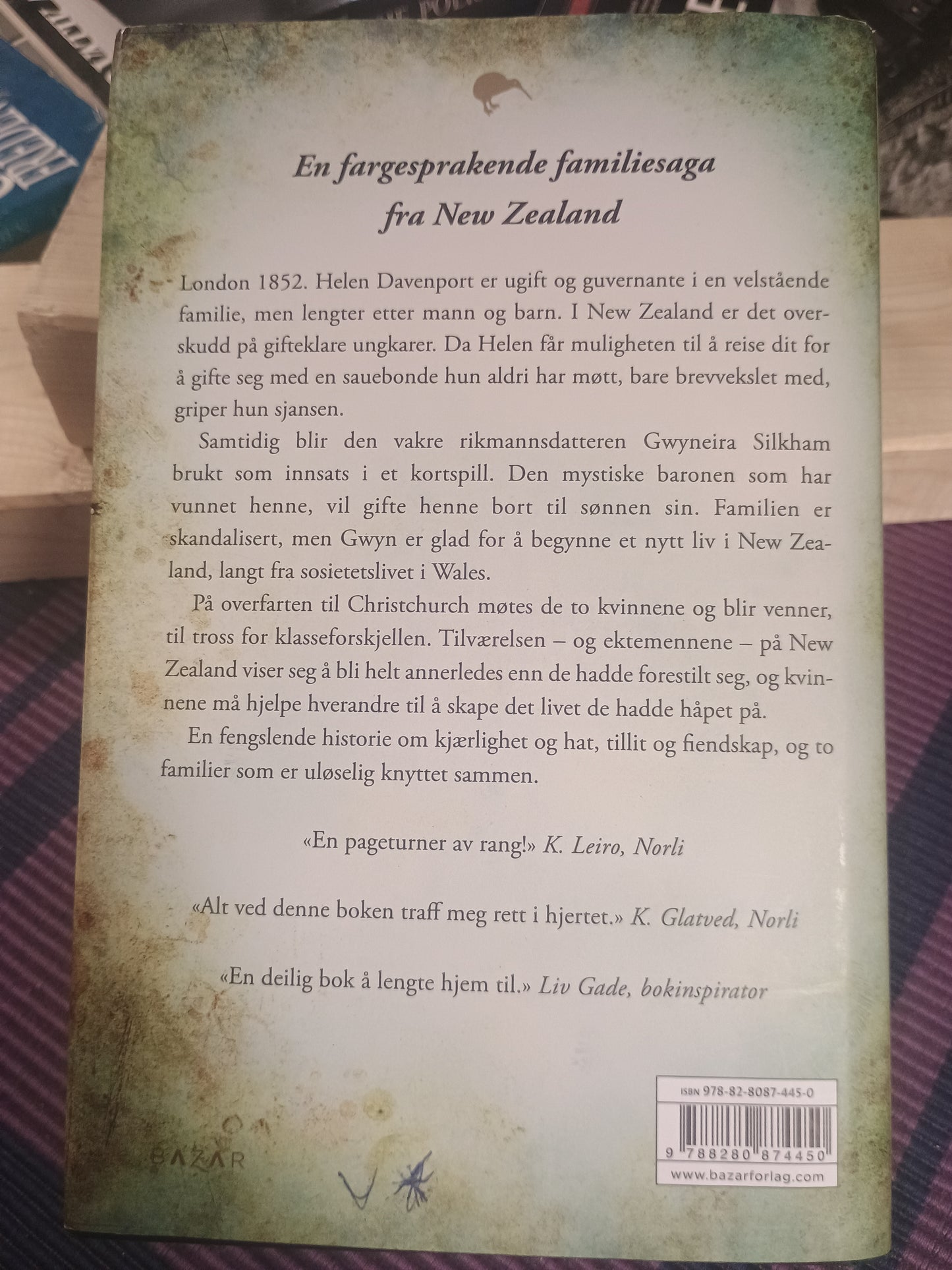 Den lange hvite skyens land, Sarah Lark