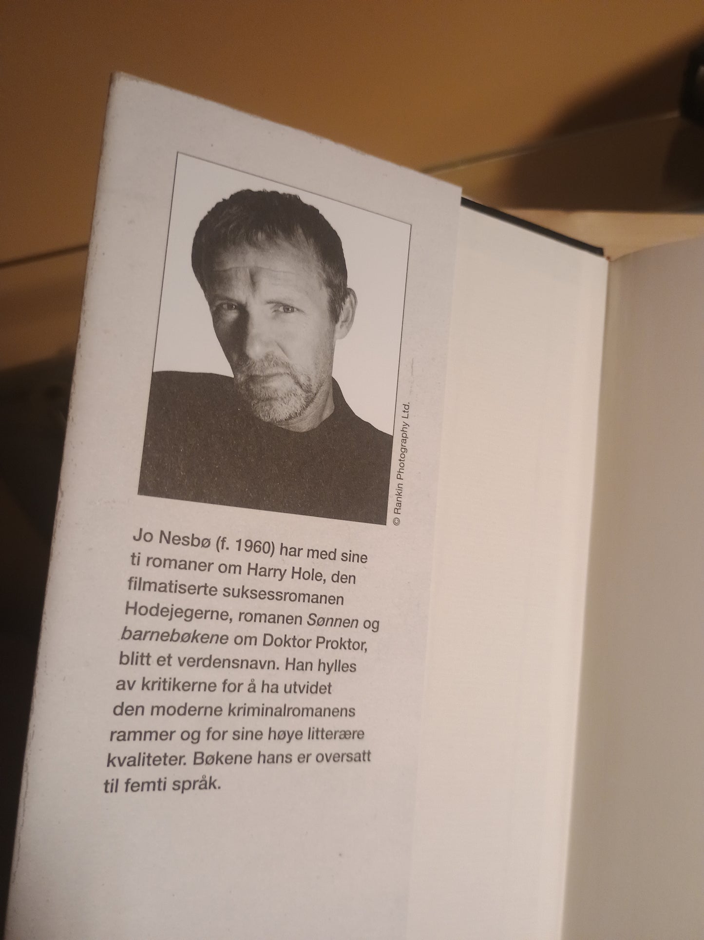 Blod på snø, Jo Nesbø