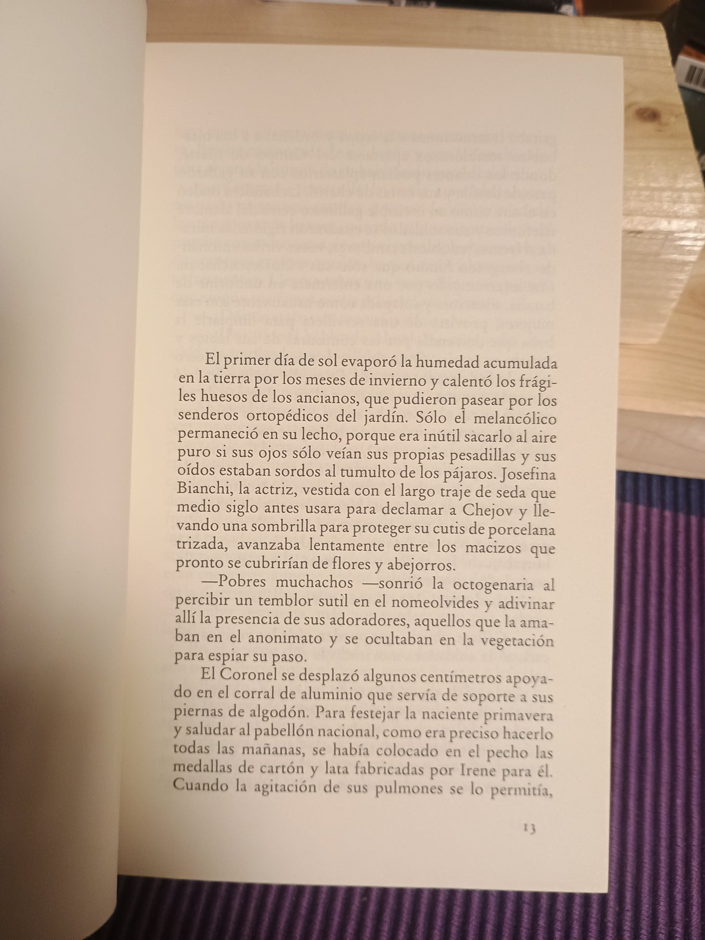 De amor y de sombra, Isabel Allende