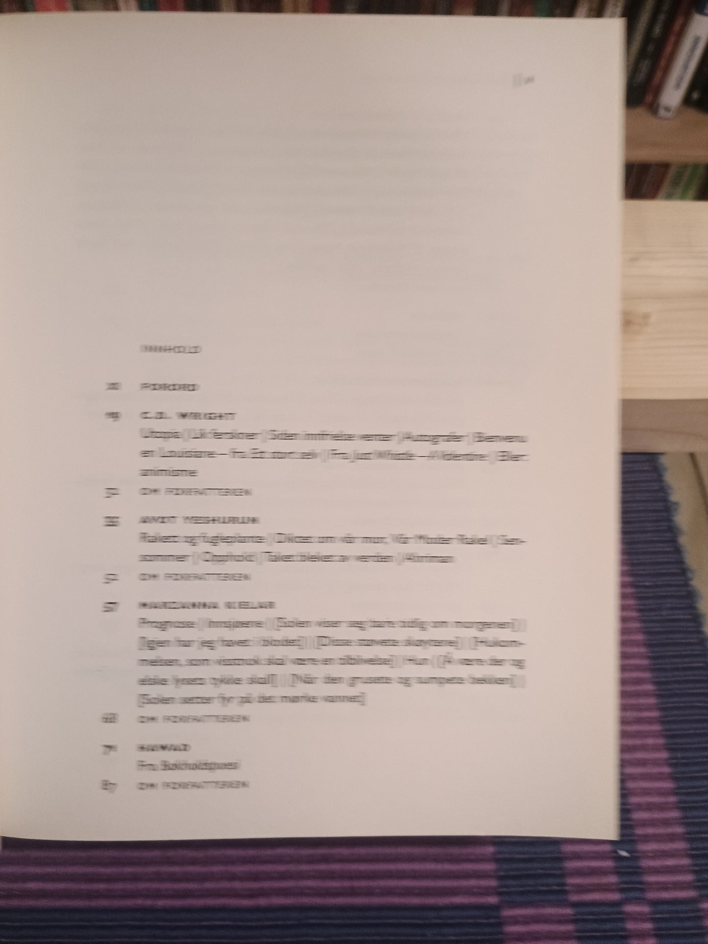 Verden finnes ikke på kartet: Poesi fra hele verden, Pedro Carmona-Alvarez og Gunnar Wærness