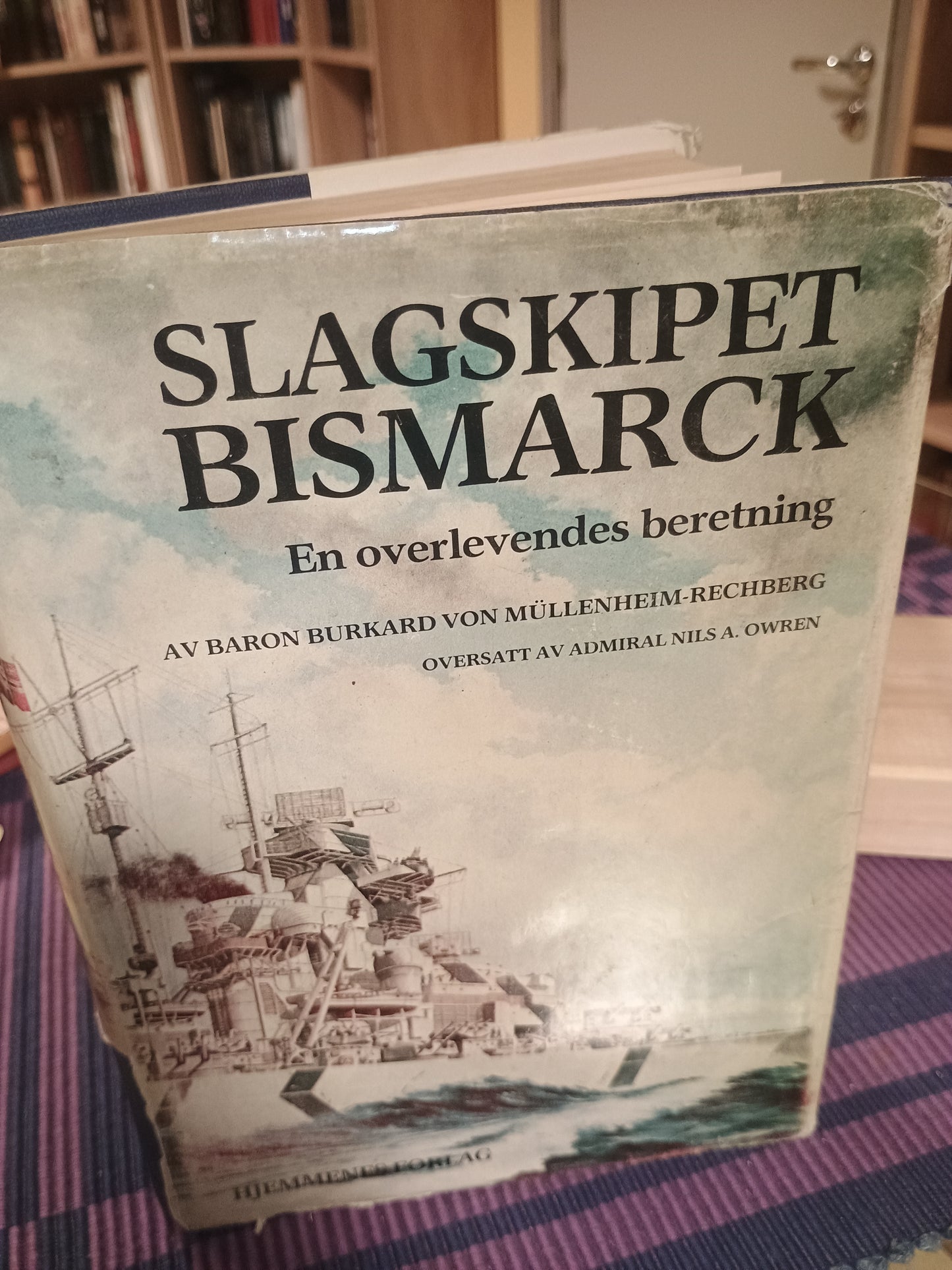 Slagskipet Bismarck: En overlevendes beretning, Baron Burkard von Müllenheim-Rechberg