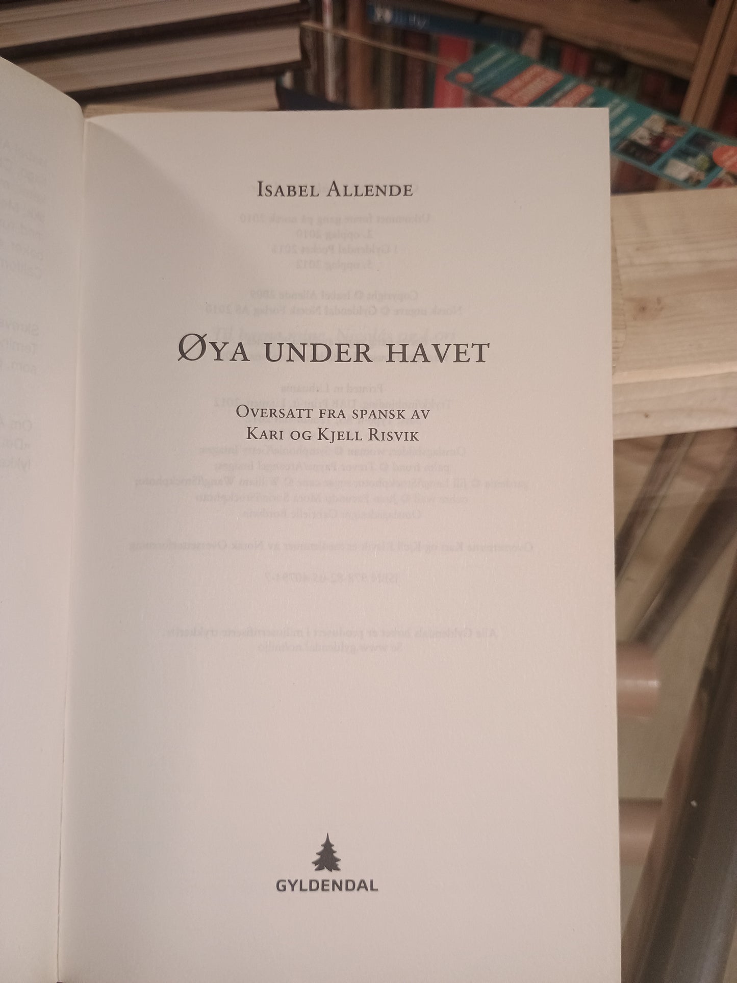 Øya under havet, Isabel Allende