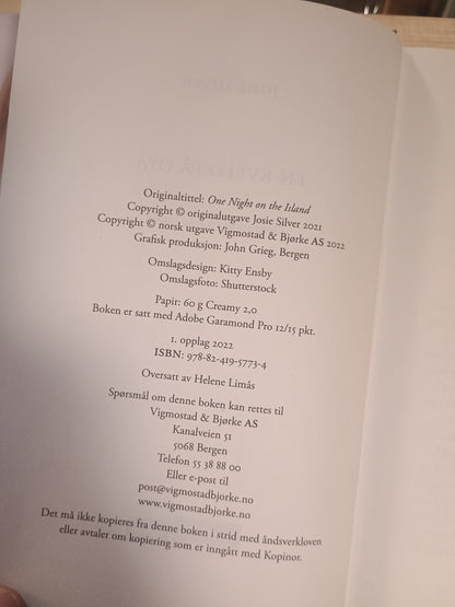 En kveld på øya, Josie Silver