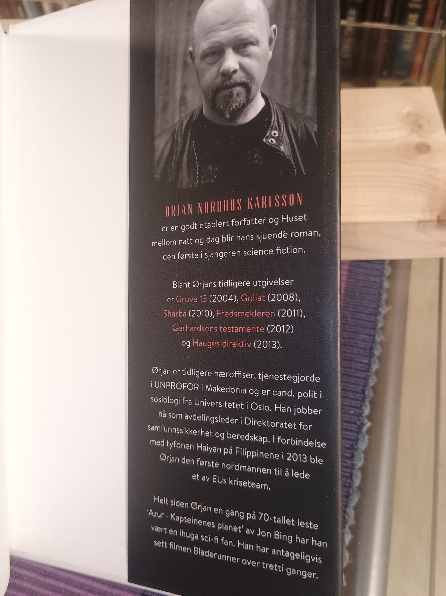 Huset mellom natt og dag, Ørjan Nordhus Karlsson