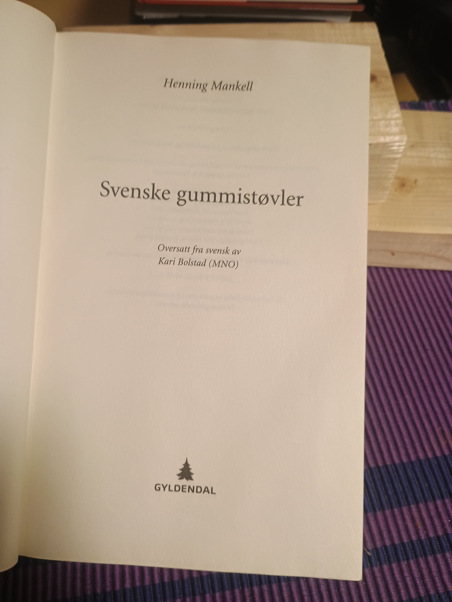 Svenske gummistøvler, Henning Mankell