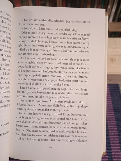 Mors gaver, Cecilie Enger