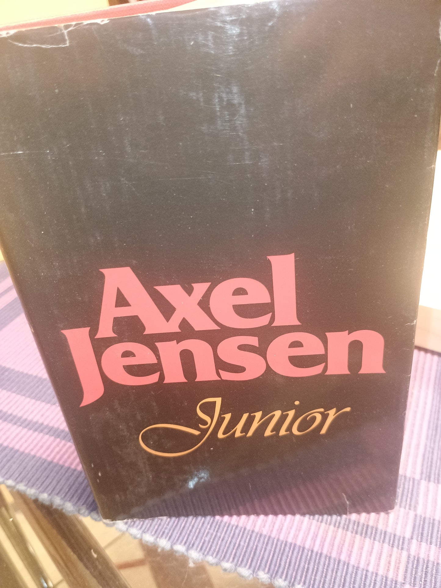 Junior, Axel Jensen