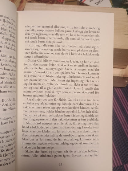 Der Gud gråter, Siba Shakib