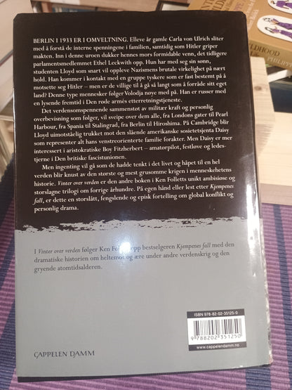 Vinter over verden, Ken Follett