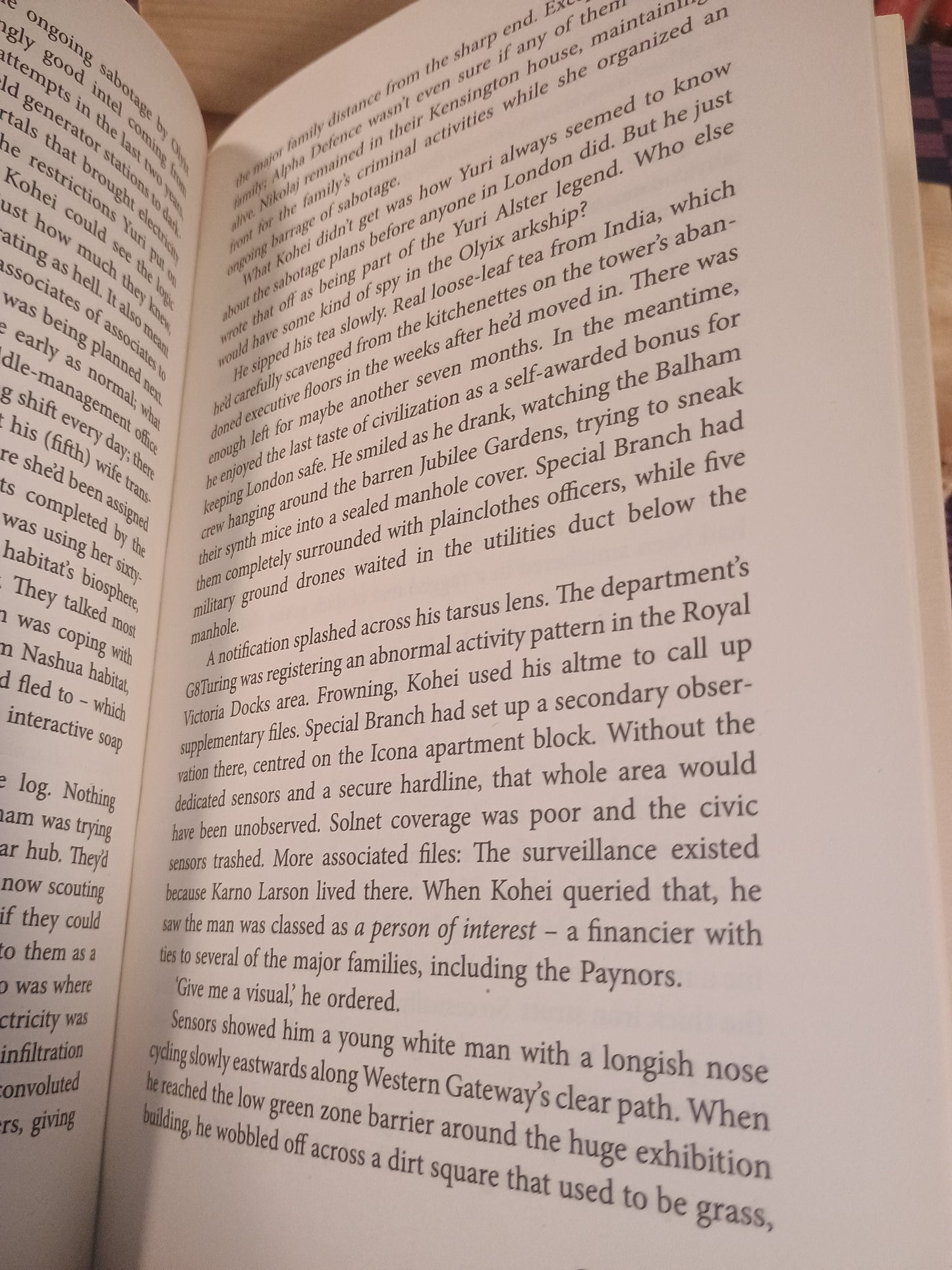 The saints of salvation, Peter F. Hamilton